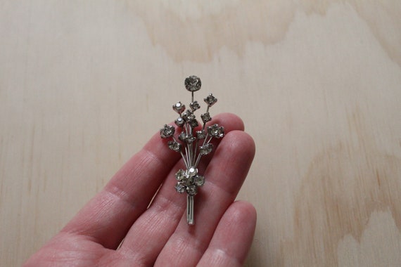 1950s bouquet brooch | rhinestone bouquet brooch … - image 4