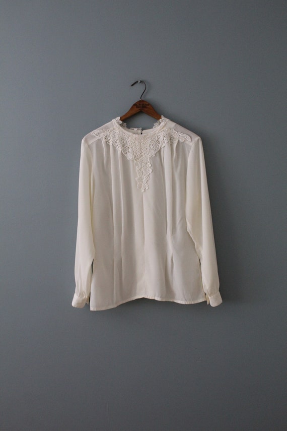 LACE bib blouse | 1980s Victorian inspired blouse… - image 2