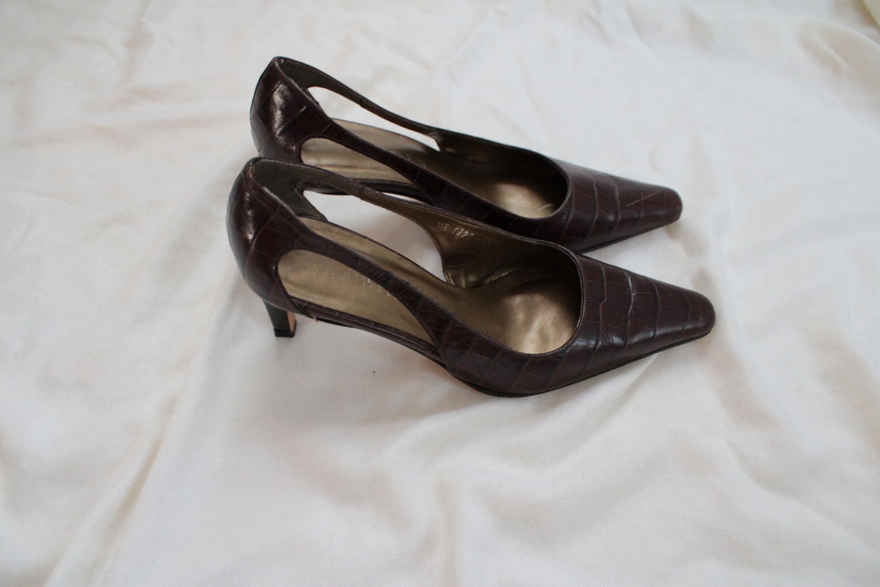 90s Pointy Toe Heels