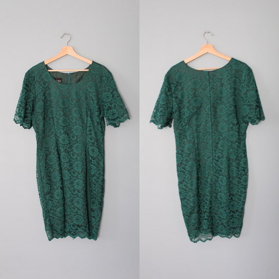 green lace shift dress Eyelet Scallop Detail Tiered Shift Dress - Monaco Green