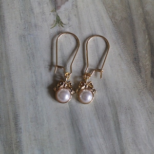 Marie Antoinette sweet bow earrings | Victorian Regency poet earrings