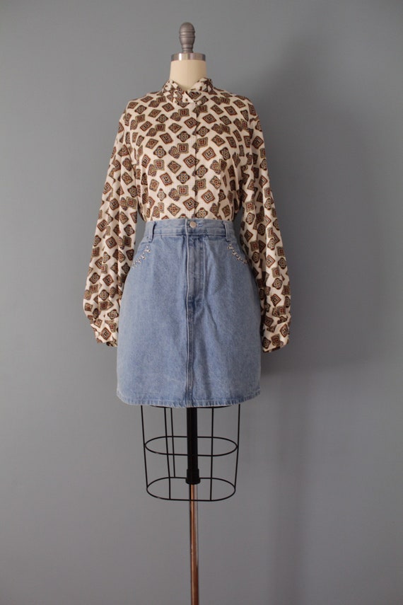 DENIM mini skirt | 1990s Y2K denim skirt | pale b… - image 2