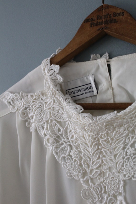 LACE bib blouse | 1980s Victorian inspired blouse… - image 6