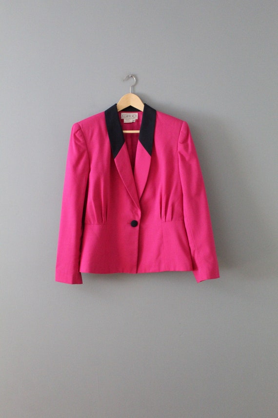 1980s hot pink peplum jacket | cropped fold collar