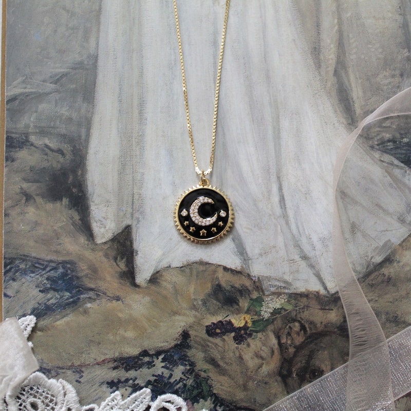 •NIGHT GUIDE•  gold necklace