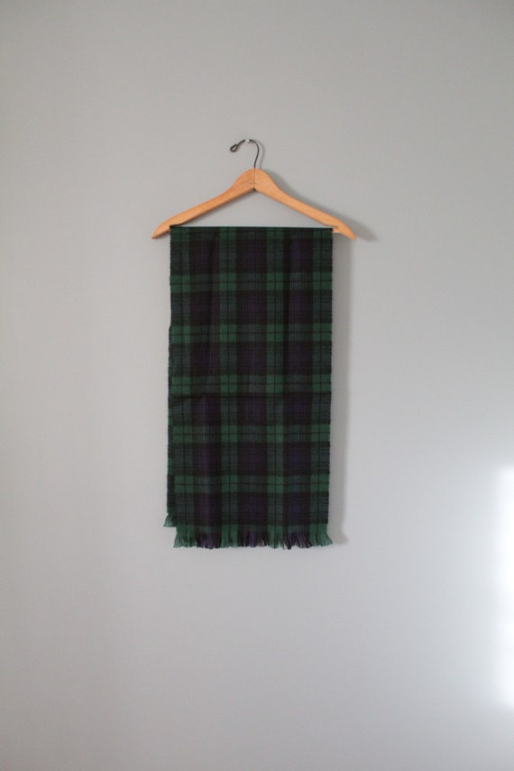 Pierre Cardin winter scarf | forest green plaid sc