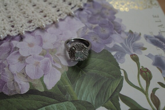 clear crystals cocktail statement ring - image 9