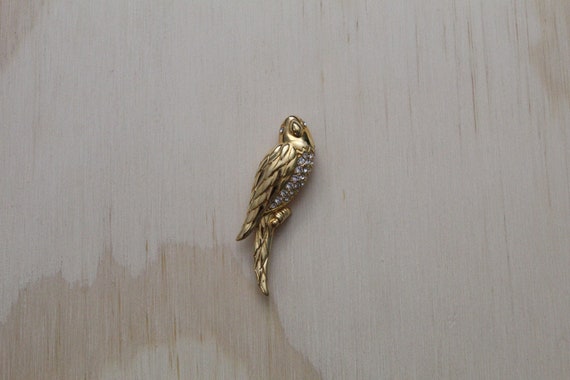 1980s parrot brooch | gold tone brass parrot broo… - image 4