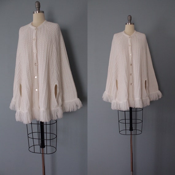 BISQUE white poncho | 1970s fringed poncho | butto