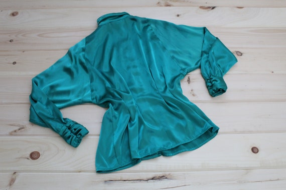 Shamrock green liquid blouse | pleated puff neck … - image 9