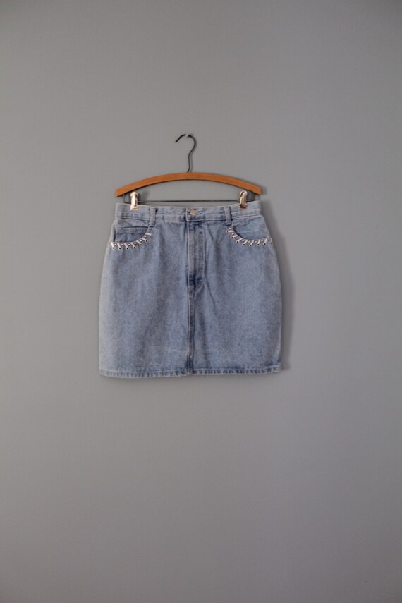 DENIM mini skirt | 1990s Y2K denim skirt | pale b… - image 7