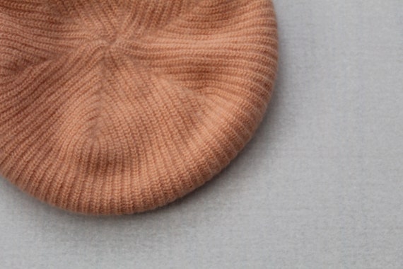 PEACH pink angora beret | 70s nwt warm fuzzy bere… - image 5