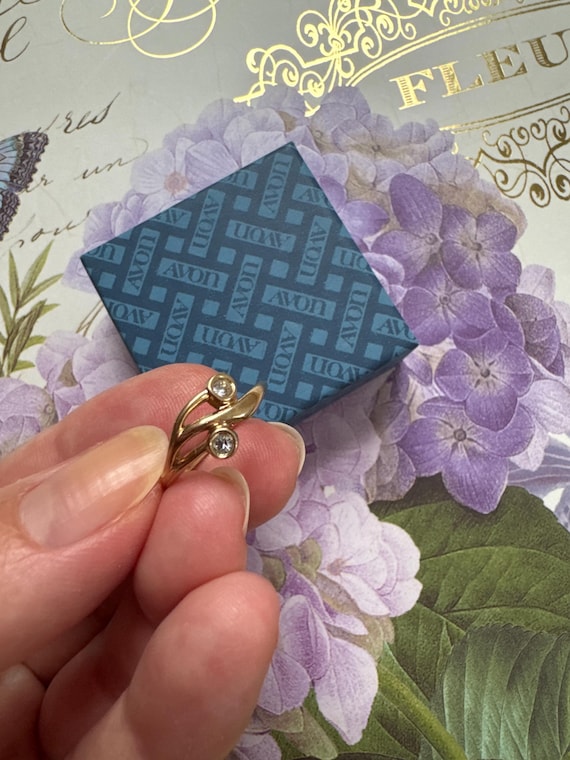Avon ring | 1980s solid brass ring | clear rhines… - image 1