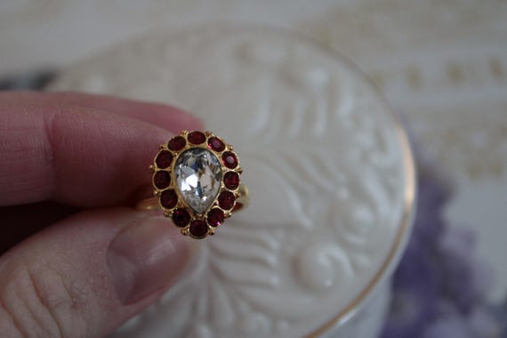 Red Rhinestone statement ring | Teardrop Marquise… - image 2