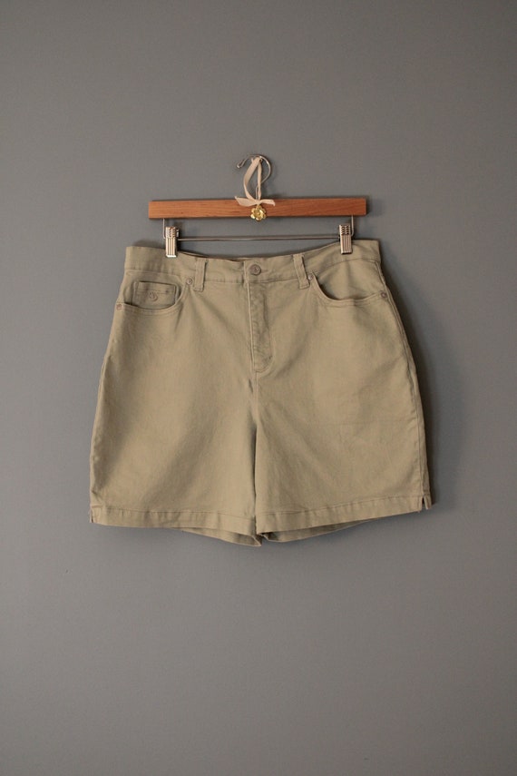 PISTASHIO green denim shorts | soft denim shorts … - image 5