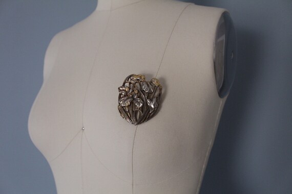 ART DECO orchid brooch - image 9