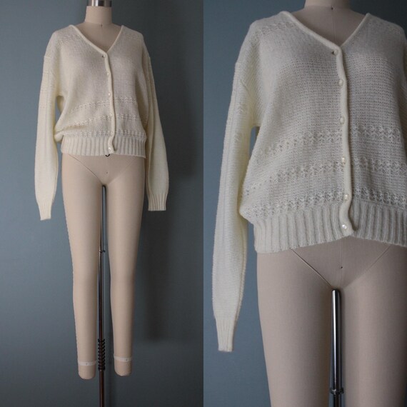 CREAM white pullover sweater | 1970s eyelet sweater | cropped cardigan sweater