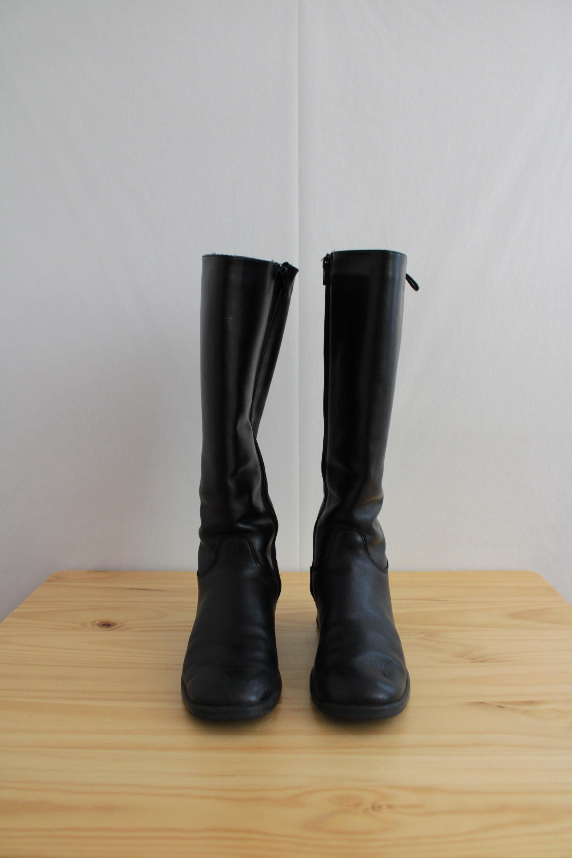 Santana Canada real leather combat boots. Slight used, still in great condition Santana Canada Melita Winter Boots EUR 36 Womens Size 6  main image 3
