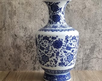 Blue White Porcelain Gooseneck Vase – Footed Chinoiserie Chrysanthemum Design, 12 Inch Statement Piece
