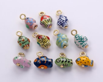 Keramik Fisch Charms, Boho Style Mehrfarbenmalerei Porzellan Textured Little Fish Anhänger Halskette Ohrringe, für DIY Schmuckherstellung Versorgung