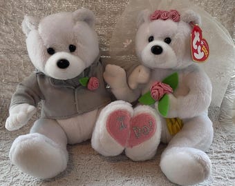 Para Beanie Bear z 2004 roku nazwana We Do.