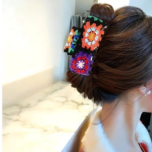 Flower Crochet Claw Clip, Rose Flower Hair Claw Clip, Winter Floral Hair Claw, Embroidery Hair Claw for Thick Hair, Gift for Her