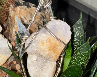 Hellblauer Celestit Geode Draht gewickelte Anhänger