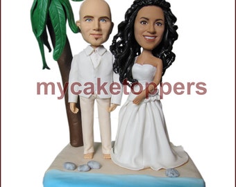 Sculpted wedding Cake Topper, Figurine, personalized wedding cake topper, unique cake topper, customzied cake topper, beach, plam tree