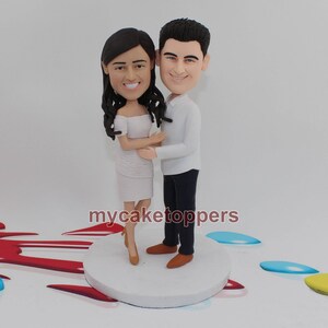 Custom Wedding Cake Topper: Personalized Couple Bobbleheads