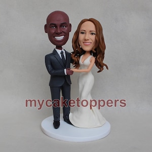 Customized wedding topper cake topper for wedding bobblehead cake topper bobblehead custom cake topper bride and groom