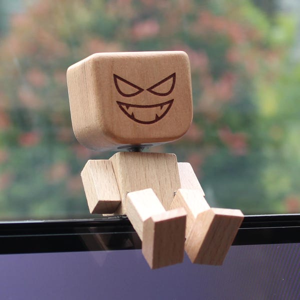Shaking Legs Wooden Man Car Air Freshener: Desk Ornament wobbly doll for Halloween car display holloween gifts