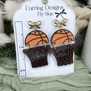 Basketball earrings, wood basketball earrings, handmade basketball earring, wooden sport dangle earrings, basketball fan, basketball mom