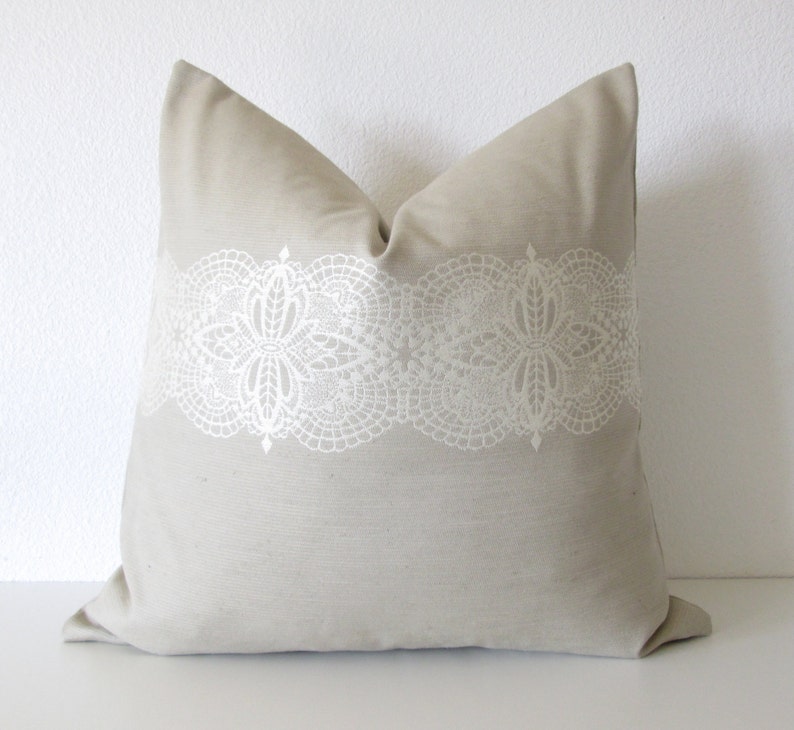 Ethan Allen Lacey Seaglass Pillow Cover image 4