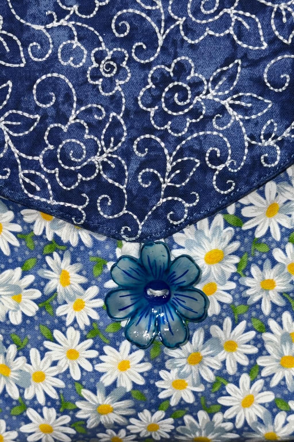 Handmade Embroidered Crossbody Bag – Fully Lined Purse with Original Embroidery, Pockets & Handmade Accents - Thumbnail 4