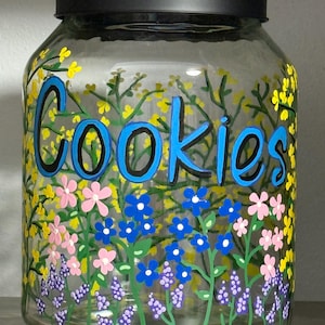 Hand-Painted Wildflower Glass Cookie Jar with Airtight Lid – Clear Glass Kitchen Storage, Floral Decor, Cottagecore Gift, Vintage Style Jar