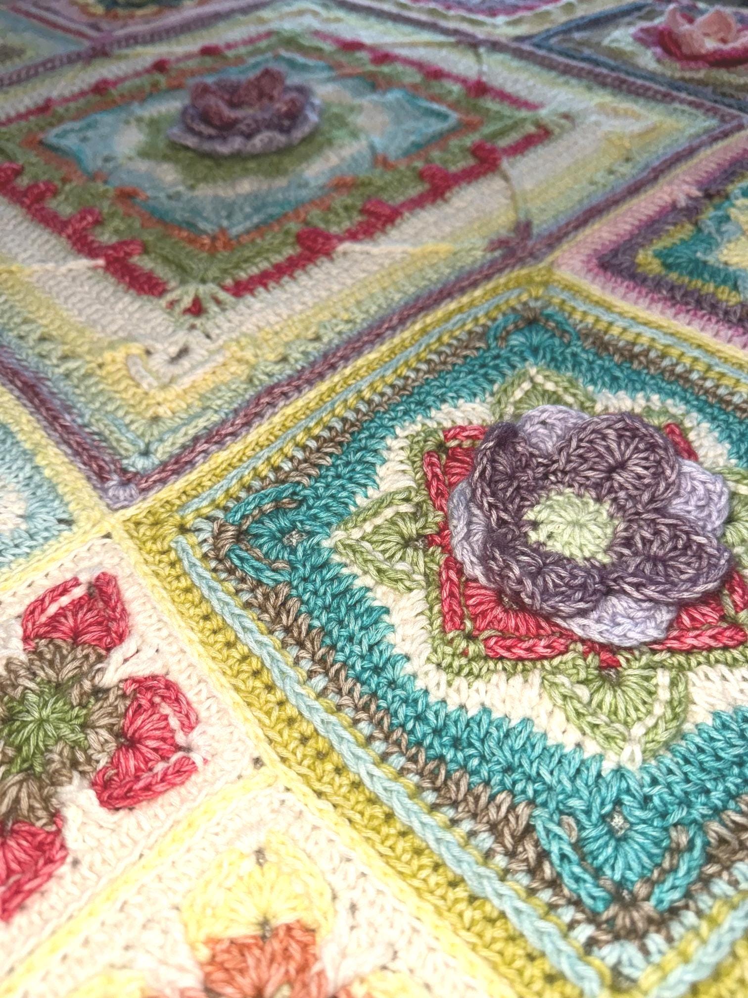 Crocheted Baby Blanket: 3D Flower Granny Squares, Stonewashed Yarn - Thumbnail 2