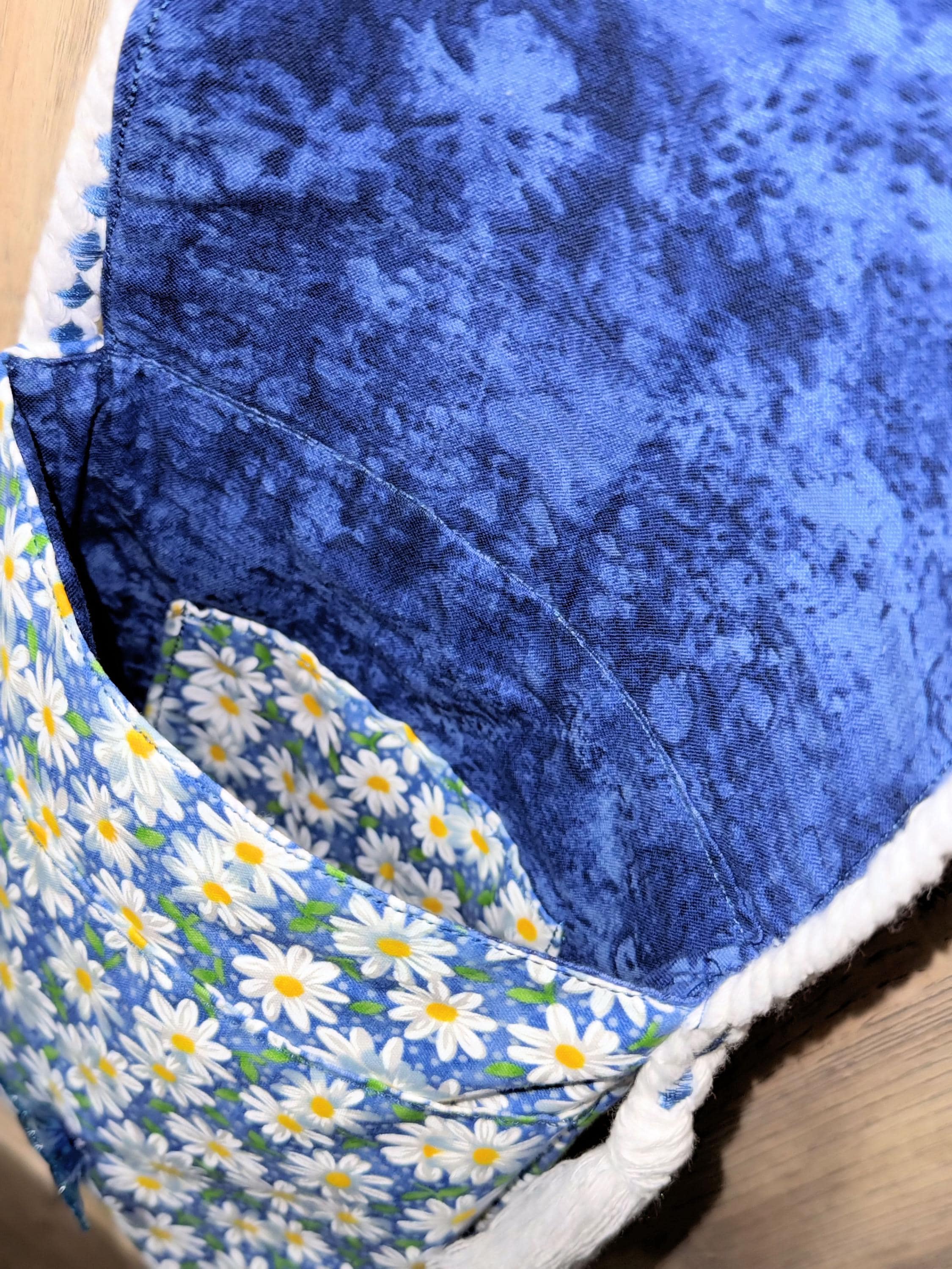 Handmade Embroidered Crossbody Bag – Fully Lined Purse with Original Embroidery, Pockets & Handmade Accents - Thumbnail 6