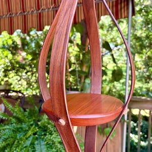 Handgemaakt houtwerk plantenhanger