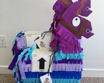 CUTE botín llama pinata  24x4in video game
