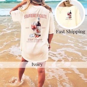 Camiseta Strawberry Social Club, camiseta Fruit Wine, camiseta gráfica para mujer, camiseta de club de verano, camiseta divertida de estética retro para amantes de la naturaleza