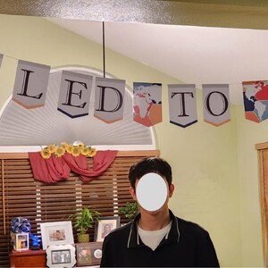 K&ouml;nnte beinhalten: Ein Banner mit dem Text "Called to Serve" h&auml;ngt von der Decke. Das Banner ist aus grauem und orangefarbenem Papier mit wei&szlig;em Hintergrund. Das Banner ist mit Bildern von Menschen und einem Globus verziert.