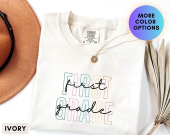 Camiseta personalizada para maestra de primer grado Comfort Colors, camiseta para maestra de primer grado, regalo personalizado para maestra de primer grado, regreso a clases, Sra. Maestra