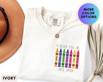 Camiseta personalizada para profesor/a, regalo personalizado para profesor/a, camiseta "Maestro/a, eres un/a maestro/a" con diseño de crayones, camiseta de agradecimiento para profesores, regalo para profesor/a, Sra. Maestra