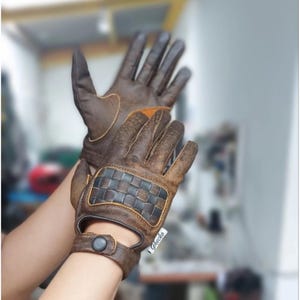 Classic Retro Leather Motorcycle Gloves: Full Finger Armor, Air-Cooled