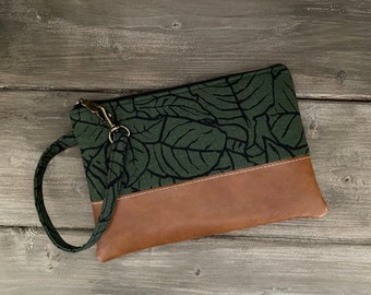 Wristlet Wallet, Wristlet Purse, iPhone Wristlet Purse, Vegan Wristlet, Gift for Friend, Mothers day Gift, Gift for her