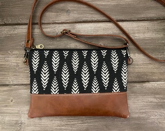 Crossbody Bag, Crossbody Purse Women, Crossbody Travel Wallet, Small Vegan bag, Boho Shoulder Bag, Gift for friend