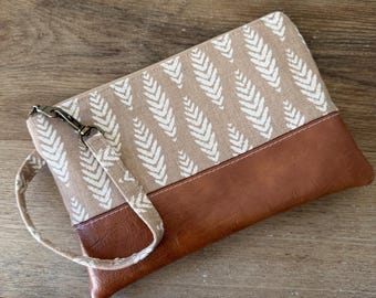 Wristlet Wallet, Vegan Leather Clutch Purse, wristlet purse, small handbag, friend gift, summer wristlet