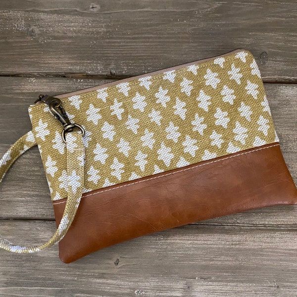 Wristlet Wallet, Wristlet Purse, iPhone Purse Wallet, card slots, Vegan Clutch Purse, Gift for friend, Christmas gift idea, gift for her