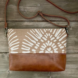 Bolso bandolera para mujer, bolso de hombro beige tostado, cartera cruzada, cartera cruzada neutra, regalo para ella, regalo para el Día de la Madre, regalo de Navidad