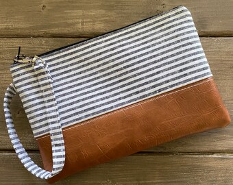 Wristlet Wallet, Vegan Leather Clutch Purse, wristlet purse, small handbag, friend gift, summer wristlet